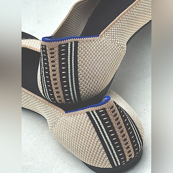 Rothy’s Tuxedo Captoe Square Toe Flats. Woman’s Size 6 1/2, Fits Size 6 - Picture 5 of 12